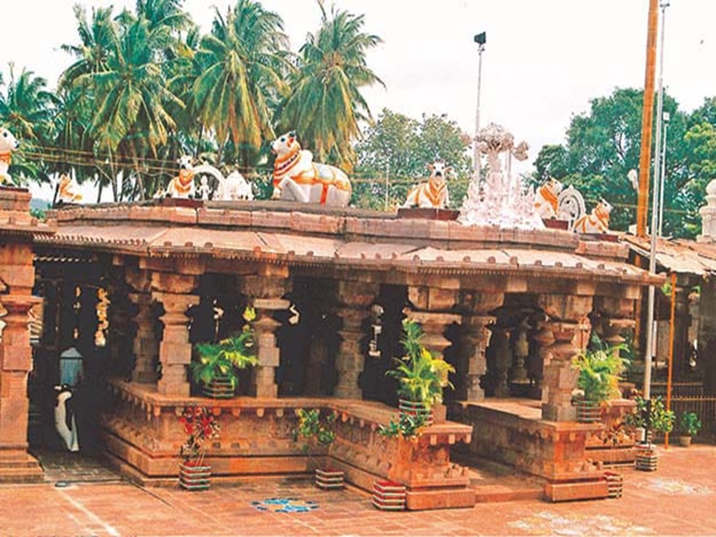 Hatkeshwar Temple